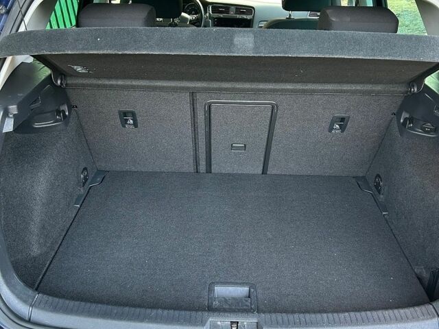 Синий Фольксваген e-Golf, объемом двигателя 0 л и пробегом 130 тыс. км за 12999 $, фото 22 на Automoto.ua