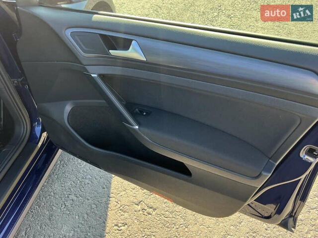 Синій Фольксваген e-Golf, об'ємом двигуна 0 л та пробігом 137 тис. км за 13400 $, фото 34 на Automoto.ua