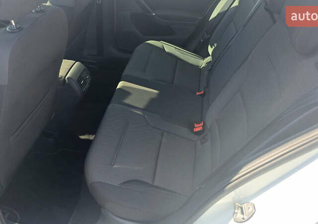 Синий Фольксваген e-Golf, объемом двигателя 0 л и пробегом 62 тыс. км за 13750 $, фото 12 на Automoto.ua