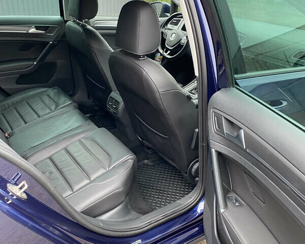 Синий Фольксваген e-Golf, объемом двигателя 0 л и пробегом 174 тыс. км за 12300 $, фото 11 на Automoto.ua