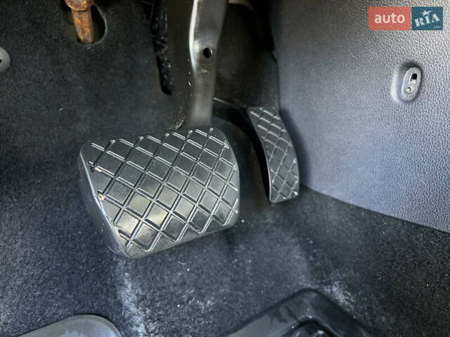 Синий Фольксваген e-Golf, объемом двигателя 0 л и пробегом 137 тыс. км за 14200 $, фото 23 на Automoto.ua