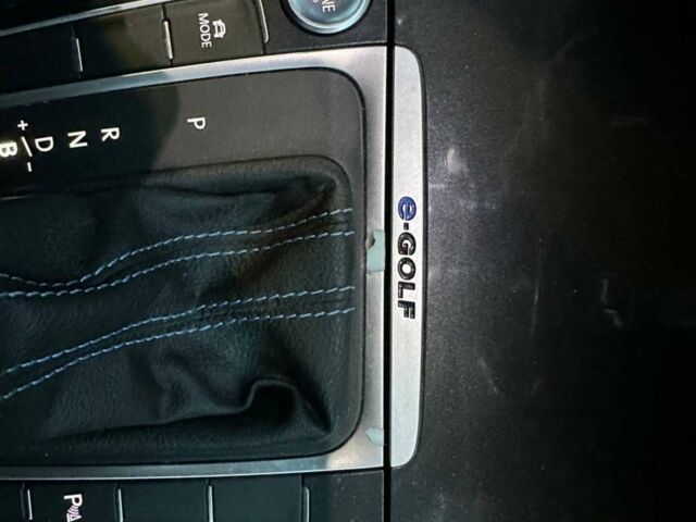Синій Фольксваген e-Golf, об'ємом двигуна 0 л та пробігом 163 тис. км за 15700 $, фото 15 на Automoto.ua