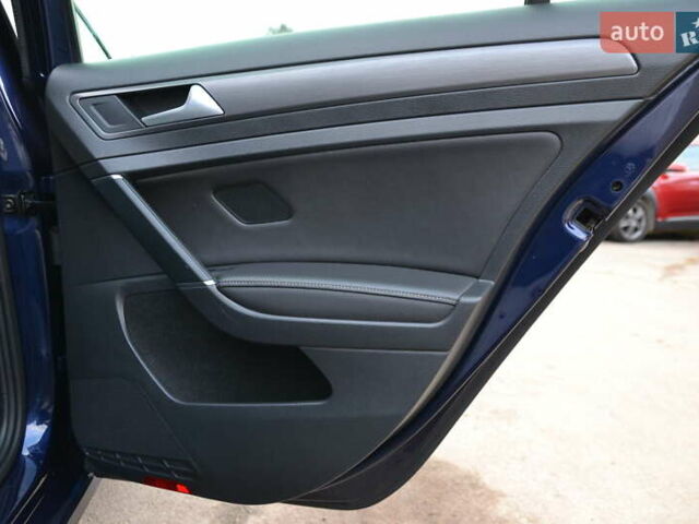 Синий Фольксваген e-Golf, объемом двигателя 0 л и пробегом 108 тыс. км за 12999 $, фото 20 на Automoto.ua