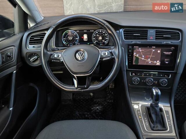 Синій Фольксваген e-Golf, об'ємом двигуна 0 л та пробігом 140 тис. км за 12299 $, фото 28 на Automoto.ua