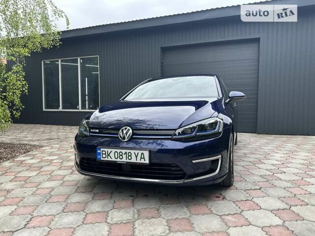 Синій Фольксваген e-Golf, об'ємом двигуна 0 л та пробігом 58 тис. км за 24500 $, фото 172 на Automoto.ua