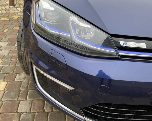 Синий Фольксваген e-Golf, объемом двигателя 0 л и пробегом 174 тыс. км за 12300 $, фото 10 на Automoto.ua