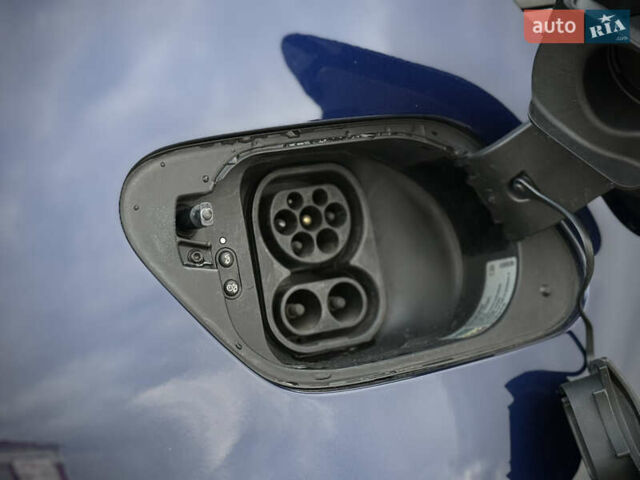 Синій Фольксваген e-Golf, об'ємом двигуна 0 л та пробігом 127 тис. км за 12950 $, фото 33 на Automoto.ua