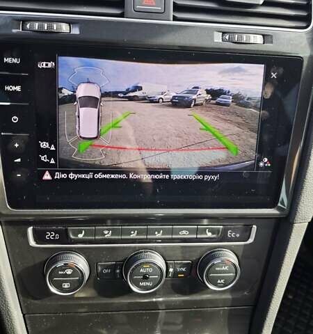 Синий Фольксваген e-Golf, объемом двигателя 0 л и пробегом 84 тыс. км за 13900 $, фото 18 на Automoto.ua