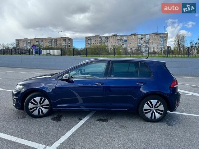 Синий Фольксваген e-Golf, объемом двигателя 0 л и пробегом 104 тыс. км за 13000 $, фото 7 на Automoto.ua