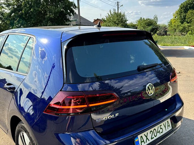 Синий Фольксваген e-Golf, объемом двигателя 0 л и пробегом 112 тыс. км за 16900 $, фото 2 на Automoto.ua