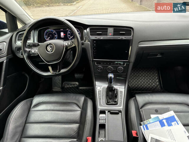 Синий Фольксваген e-Golf, объемом двигателя 0 л и пробегом 114 тыс. км за 12700 $, фото 21 на Automoto.ua