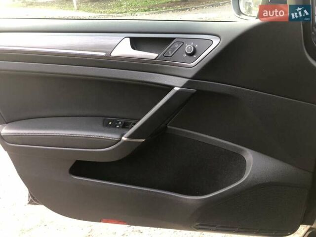 Синий Фольксваген e-Golf, объемом двигателя 0 л и пробегом 80 тыс. км за 16500 $, фото 7 на Automoto.ua