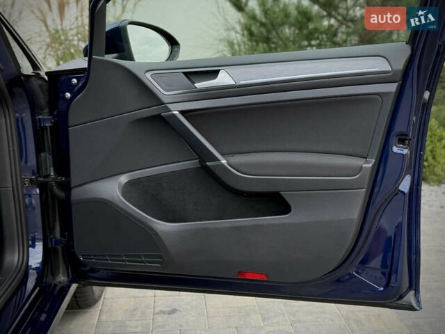 Синій Фольксваген e-Golf, об'ємом двигуна 0 л та пробігом 127 тис. км за 12950 $, фото 55 на Automoto.ua