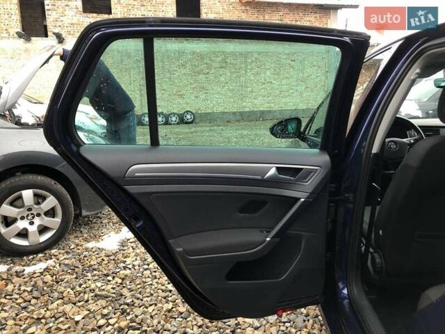 Синий Фольксваген e-Golf, объемом двигателя 0 л и пробегом 89 тыс. км за 12999 $, фото 13 на Automoto.ua