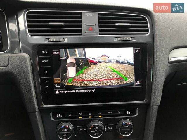 Синий Фольксваген e-Golf, объемом двигателя 0 л и пробегом 89 тыс. км за 12999 $, фото 30 на Automoto.ua