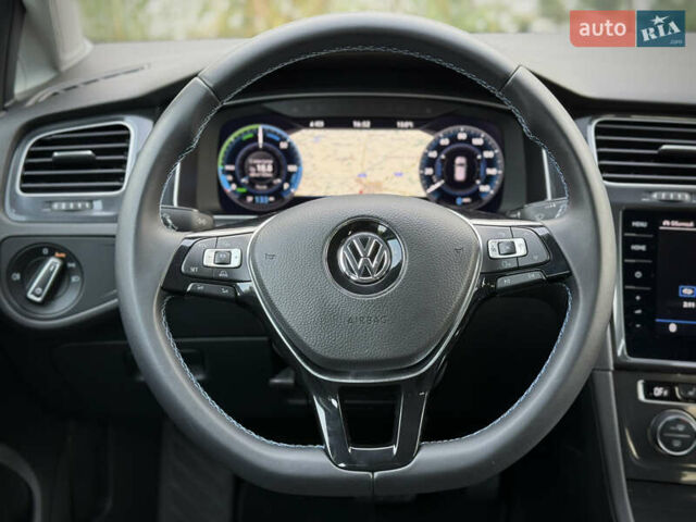 Синій Фольксваген e-Golf, об'ємом двигуна 0 л та пробігом 127 тис. км за 12950 $, фото 57 на Automoto.ua