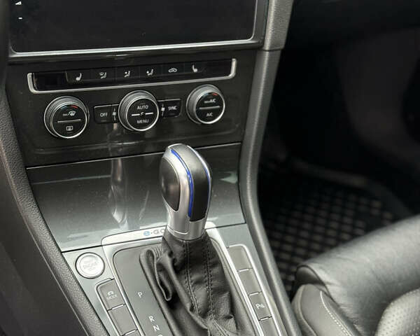 Синій Фольксваген e-Golf, об'ємом двигуна 0 л та пробігом 133 тис. км за 16500 $, фото 7 на Automoto.ua