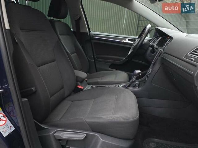 Синий Фольксваген e-Golf, объемом двигателя 0 л и пробегом 140 тыс. км за 11750 $, фото 34 на Automoto.ua