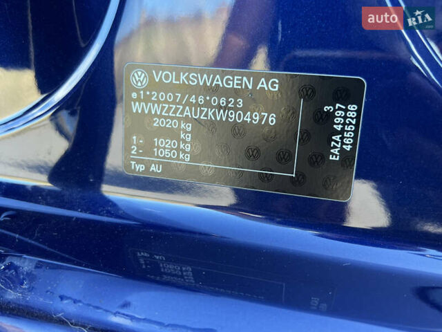Синий Фольксваген e-Golf, объемом двигателя 0 л и пробегом 137 тыс. км за 14200 $, фото 36 на Automoto.ua