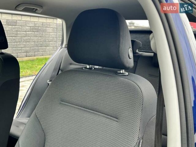 Синій Фольксваген e-Golf, об'ємом двигуна 0 л та пробігом 130 тис. км за 12970 $, фото 28 на Automoto.ua