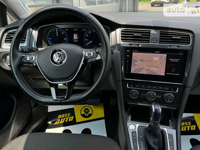 Синій Фольксваген e-Golf, об'ємом двигуна 0 л та пробігом 85 тис. км за 19999 $, фото 16 на Automoto.ua