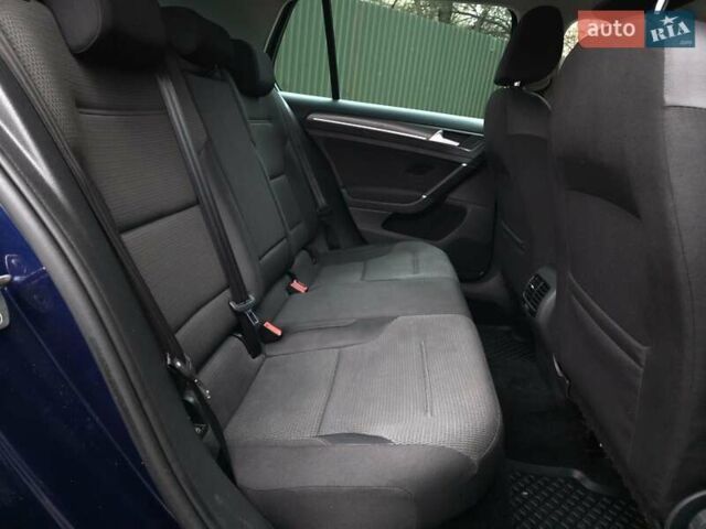 Синий Фольксваген e-Golf, объемом двигателя 0 л и пробегом 140 тыс. км за 11750 $, фото 32 на Automoto.ua