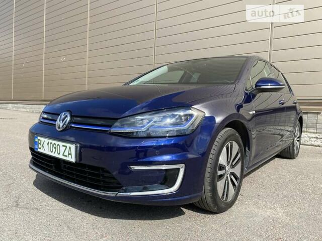 Синий Фольксваген e-Golf, объемом двигателя 0 л и пробегом 107 тыс. км за 16500 $, фото 1 на Automoto.ua