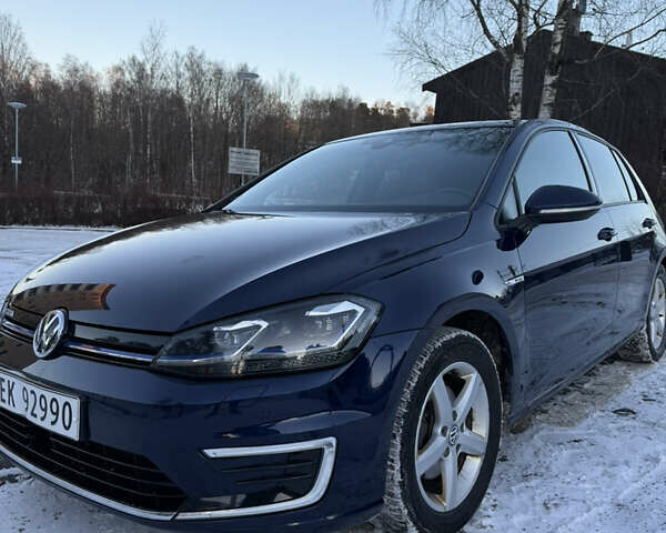 Синий Фольксваген e-Golf, объемом двигателя 0 л и пробегом 132 тыс. км за 12890 $, фото 2 на Automoto.ua