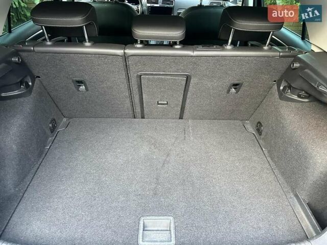 Синий Фольксваген e-Golf, объемом двигателя 0 л и пробегом 74 тыс. км за 14900 $, фото 6 на Automoto.ua