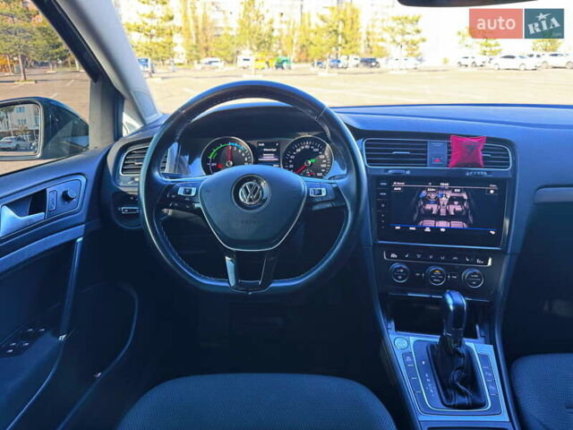 Синій Фольксваген e-Golf, об'ємом двигуна 0 л та пробігом 128 тис. км за 13999 $, фото 17 на Automoto.ua