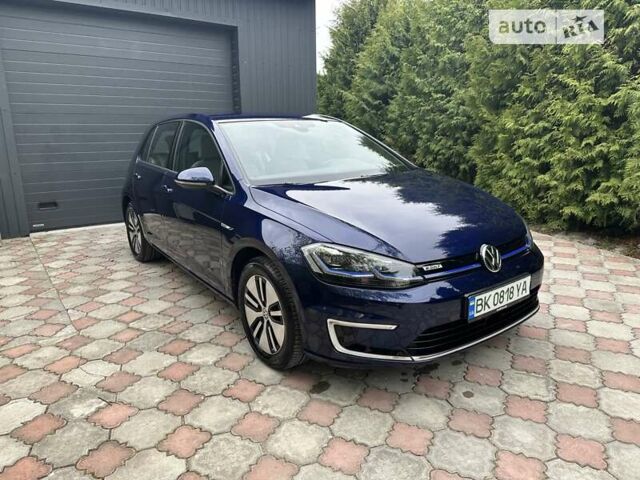 Синий Фольксваген e-Golf, объемом двигателя 0 л и пробегом 58 тыс. км за 22500 $, фото 155 на Automoto.ua