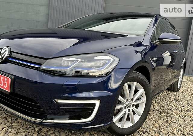 Синий Фольксваген e-Golf, объемом двигателя 0 л и пробегом 40 тыс. км за 18950 $, фото 21 на Automoto.ua