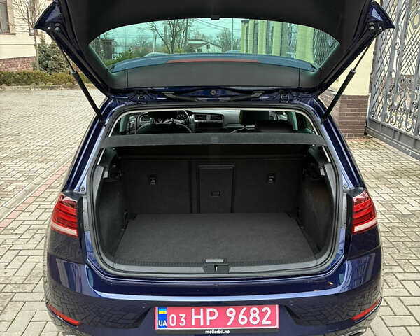 Синий Фольксваген e-Golf, объемом двигателя 0 л и пробегом 114 тыс. км за 12700 $, фото 6 на Automoto.ua