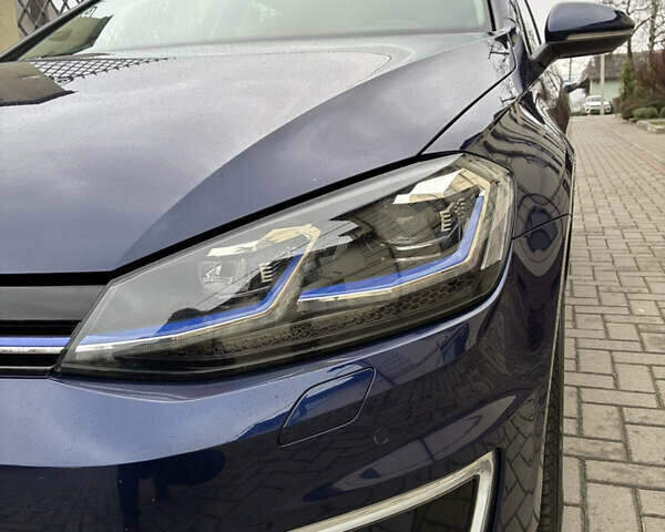 Синий Фольксваген e-Golf, объемом двигателя 0 л и пробегом 114 тыс. км за 12700 $, фото 10 на Automoto.ua