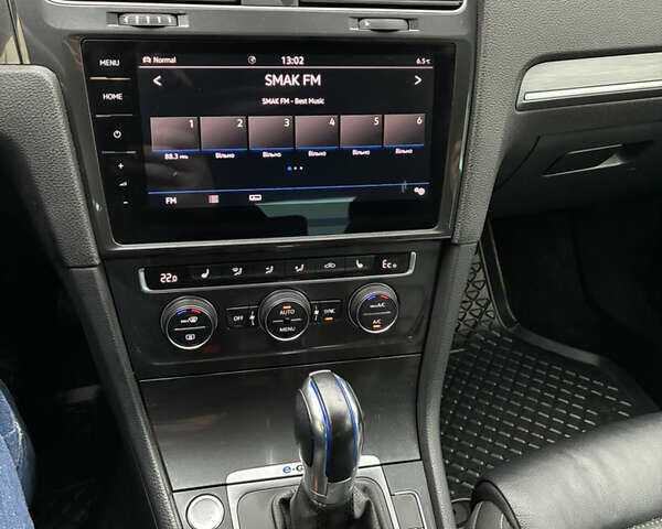 Синий Фольксваген e-Golf, объемом двигателя 0 л и пробегом 114 тыс. км за 12700 $, фото 25 на Automoto.ua