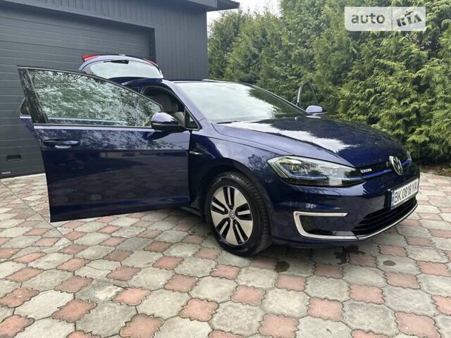 Синий Фольксваген e-Golf, объемом двигателя 0 л и пробегом 58 тыс. км за 22500 $, фото 103 на Automoto.ua