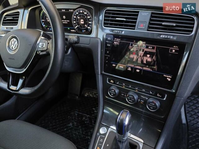 Синій Фольксваген e-Golf, об'ємом двигуна 0 л та пробігом 140 тис. км за 12299 $, фото 35 на Automoto.ua