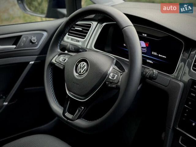 Синій Фольксваген e-Golf, об'ємом двигуна 0 л та пробігом 127 тис. км за 12950 $, фото 47 на Automoto.ua