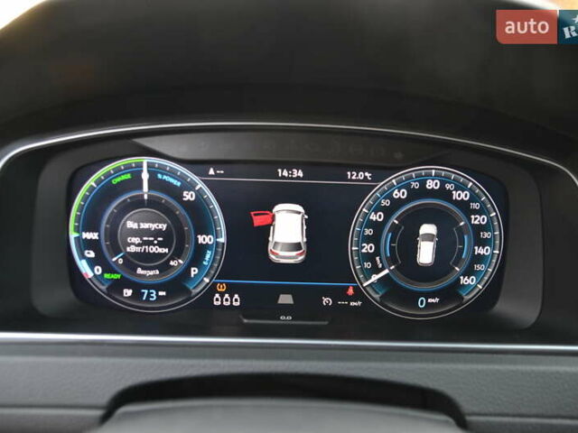 Синий Фольксваген e-Golf, объемом двигателя 0 л и пробегом 108 тыс. км за 12999 $, фото 23 на Automoto.ua