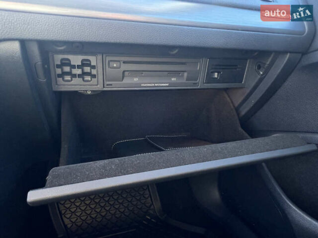 Синий Фольксваген e-Golf, объемом двигателя 0 л и пробегом 137 тыс. км за 14200 $, фото 51 на Automoto.ua