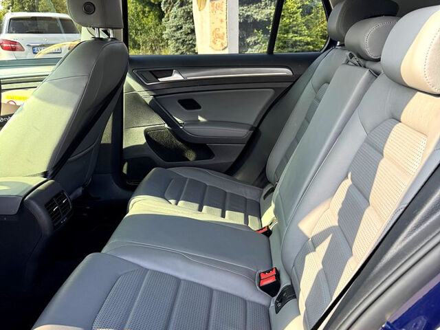 Синий Фольксваген e-Golf, объемом двигателя 0 л и пробегом 112 тыс. км за 16900 $, фото 6 на Automoto.ua