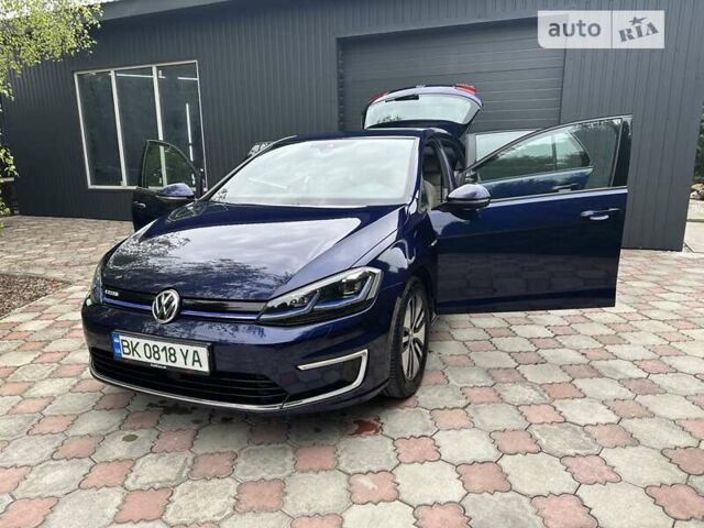 Синій Фольксваген e-Golf, об'ємом двигуна 0 л та пробігом 58 тис. км за 24500 $, фото 141 на Automoto.ua