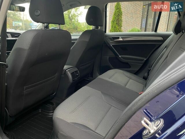 Синий Фольксваген e-Golf, объемом двигателя 0 л и пробегом 163 тыс. км за 11899 $, фото 15 на Automoto.ua