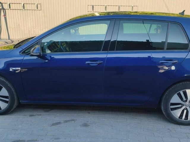 Синий Фольксваген e-Golf, объемом двигателя 0 л и пробегом 151 тыс. км за 12800 $, фото 8 на Automoto.ua