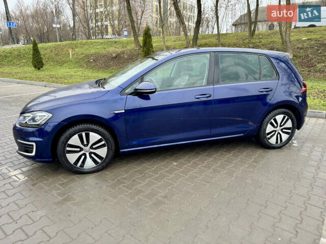 Синий Фольксваген e-Golf, объемом двигателя 0 л и пробегом 83 тыс. км за 13900 $, фото 2 на Automoto.ua