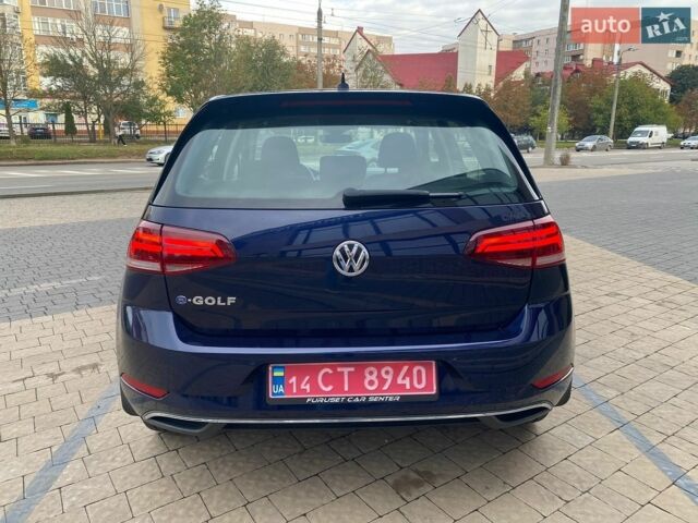 Синий Фольксваген e-Golf, объемом двигателя 0 л и пробегом 163 тыс. км за 11899 $, фото 3 на Automoto.ua