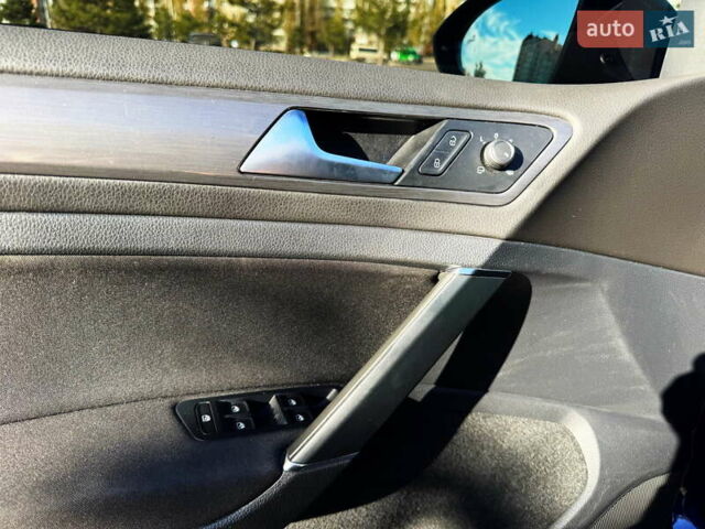 Синій Фольксваген e-Golf, об'ємом двигуна 0 л та пробігом 128 тис. км за 13999 $, фото 13 на Automoto.ua
