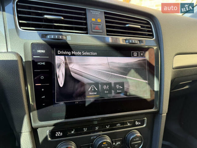 Синій Фольксваген e-Golf, об'ємом двигуна 0 л та пробігом 116 тис. км за 13500 $, фото 74 на Automoto.ua