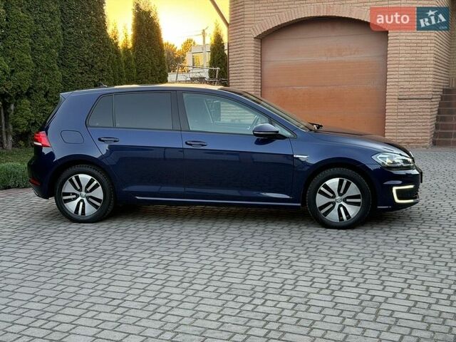 Синий Фольксваген e-Golf, объемом двигателя 0 л и пробегом 96 тыс. км за 13400 $, фото 13 на Automoto.ua