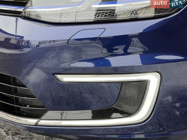 Синій Фольксваген e-Golf, об'ємом двигуна 0 л та пробігом 131 тис. км за 12750 $, фото 7 на Automoto.ua